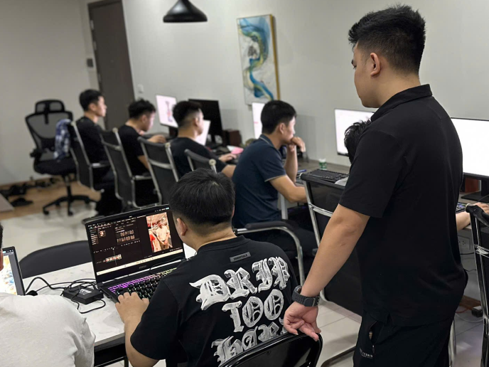 Thành thạo quy trình sản xuất video YouTube, Shorts, Reels và TikTok đa nền tảng.