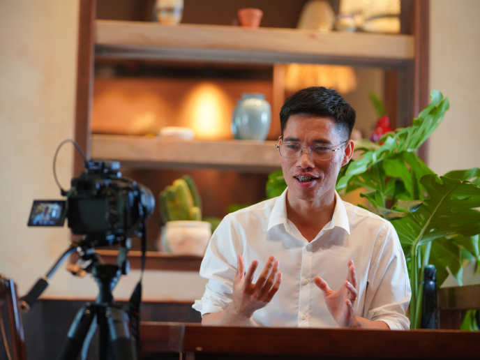 Tự tin xuất hiện trước camera và nâng cao kỹ năng truyền đạt nội dung.